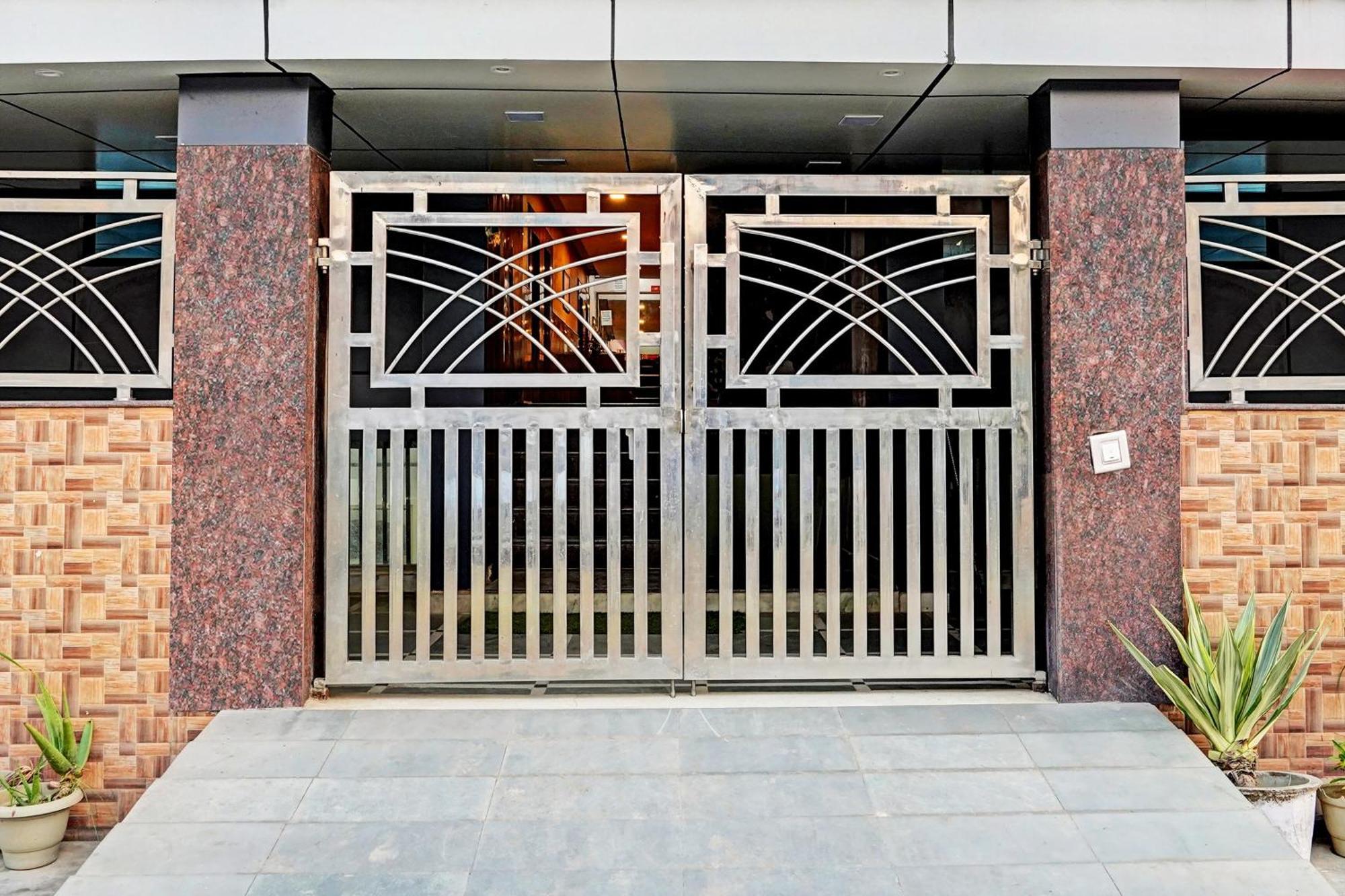 Hotel O Greno House Near Pvr Ansal Plaza Greater Noida Exterior foto